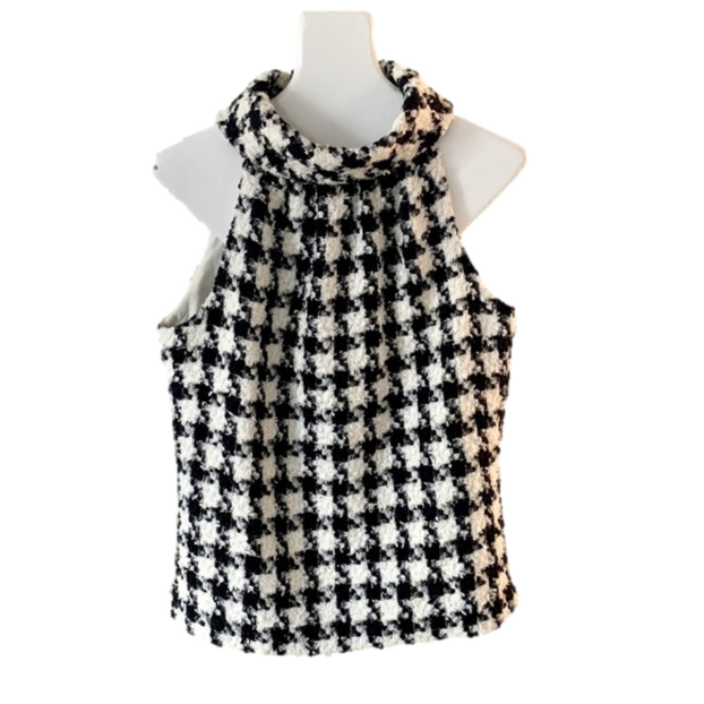 Sail to Sable Black & White Tweed Gold Button Back Top